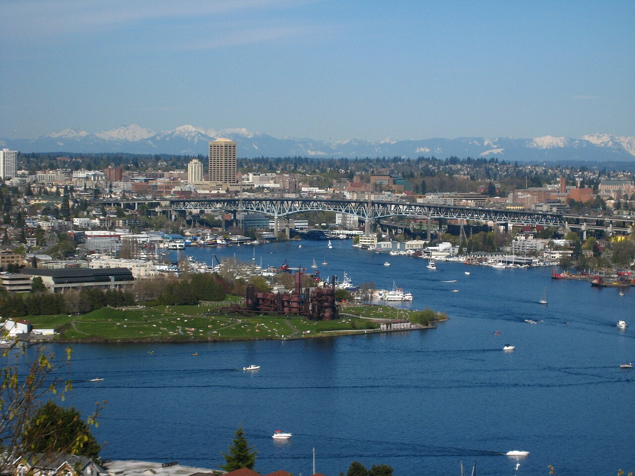 Gas Works Park beside Lake Union with Downtown Seattle beyond