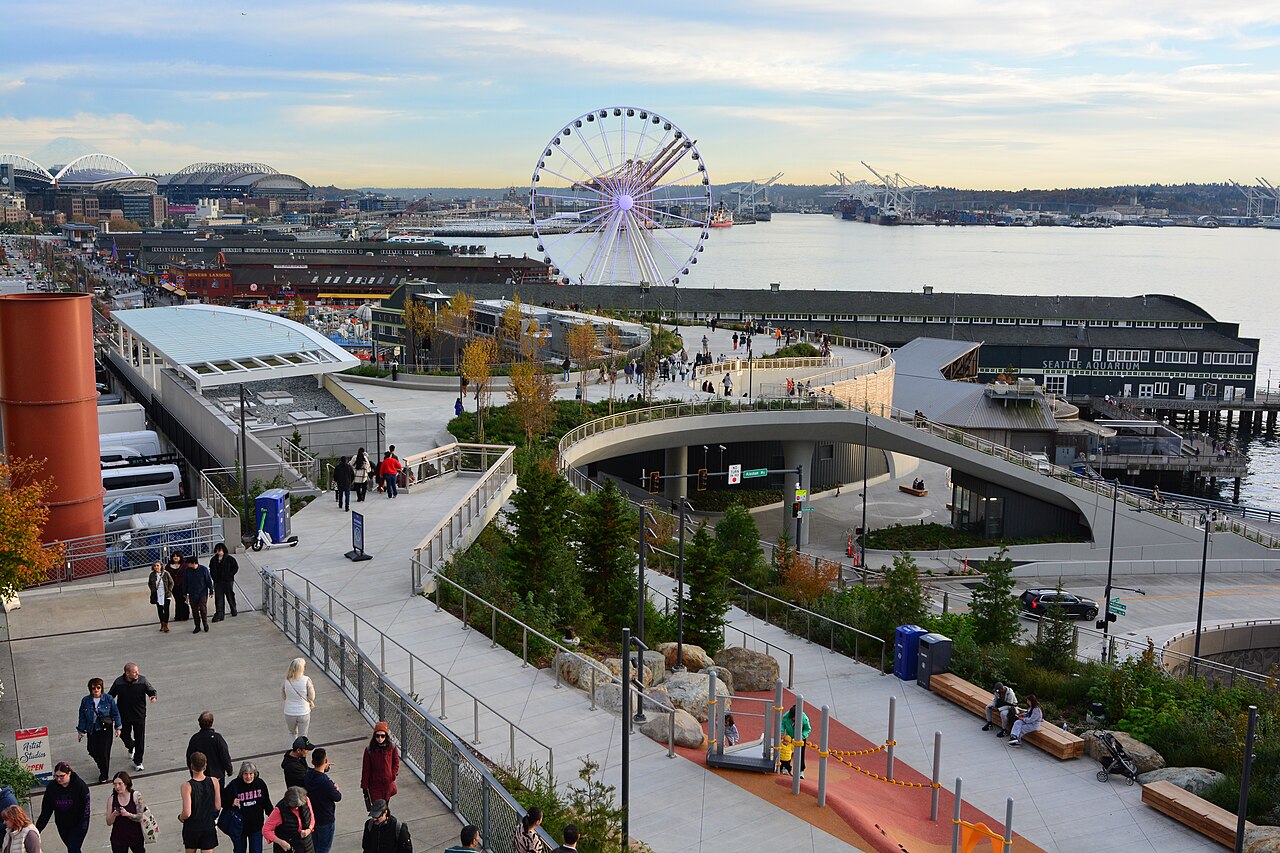 Overlook Walk connecting Pike Place Market with Seattle's waterfront