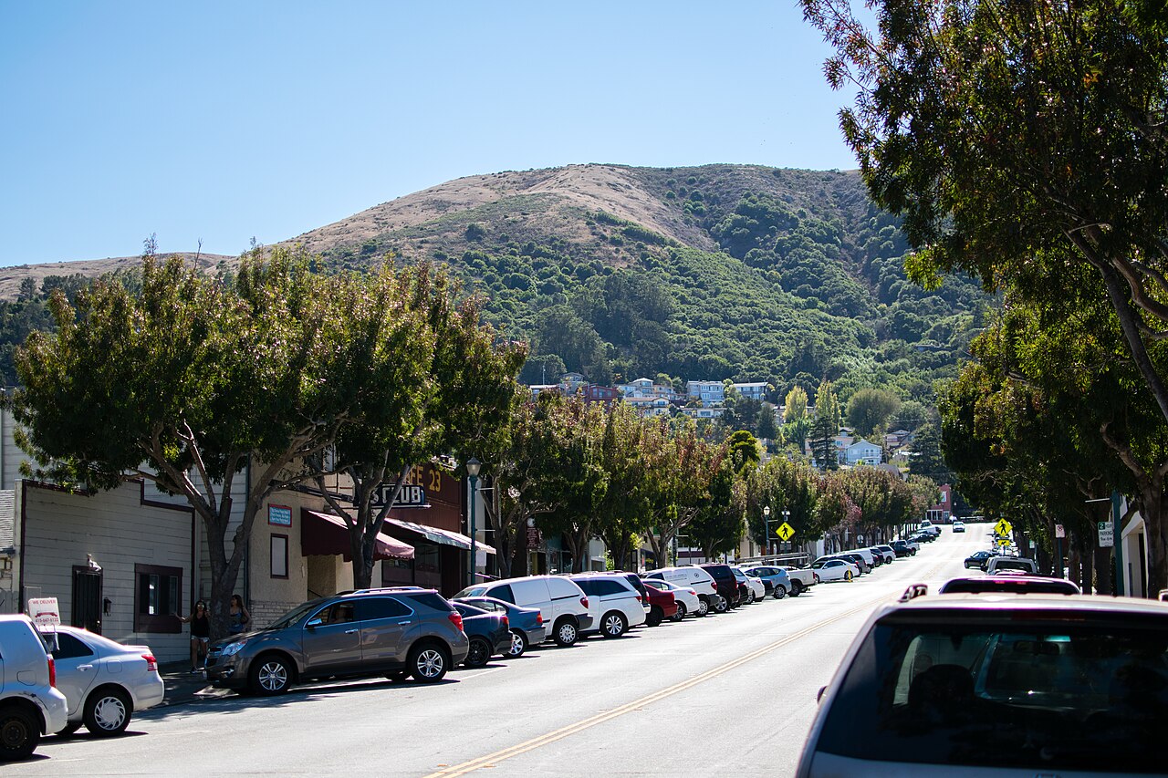 Visitacion Avenue and the compact center of Brisbane California